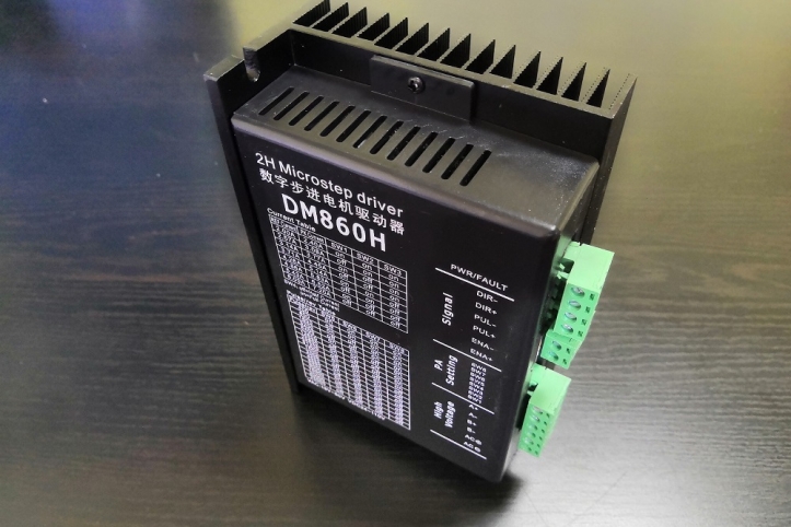 Драйвер шагового двигателя DM860H - комплектующие для ЧПУ SteepLine