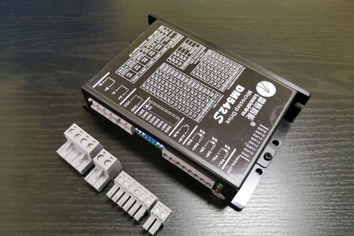 Цифровой драйвер DM 542S Leadshine шагового двигателя  - комплектующие для ЧПУ SteepLine
